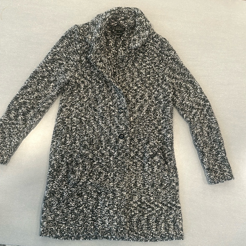 Lucky Brand knit sweater 🍀